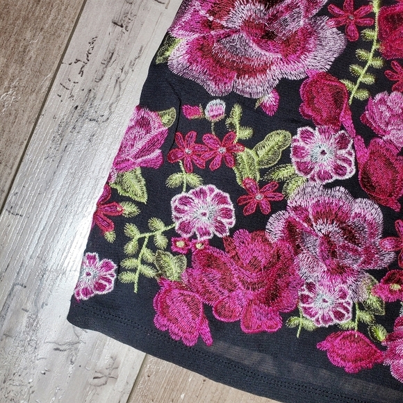 INC International Concepts Stitched Floral Tank Top Size Small EUC - Picture 4 of 15